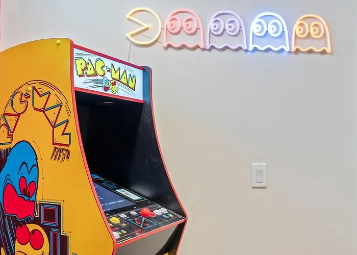 Hot Tub - Mins To Short North - Retro Game Сasa de vacaciones *