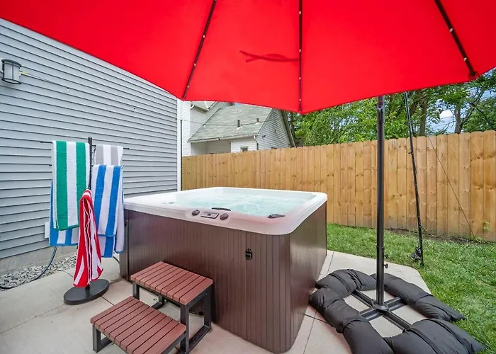 Hot Tub - Mins To Short North - Retro Game